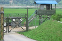 Korea_DMZ_sentry